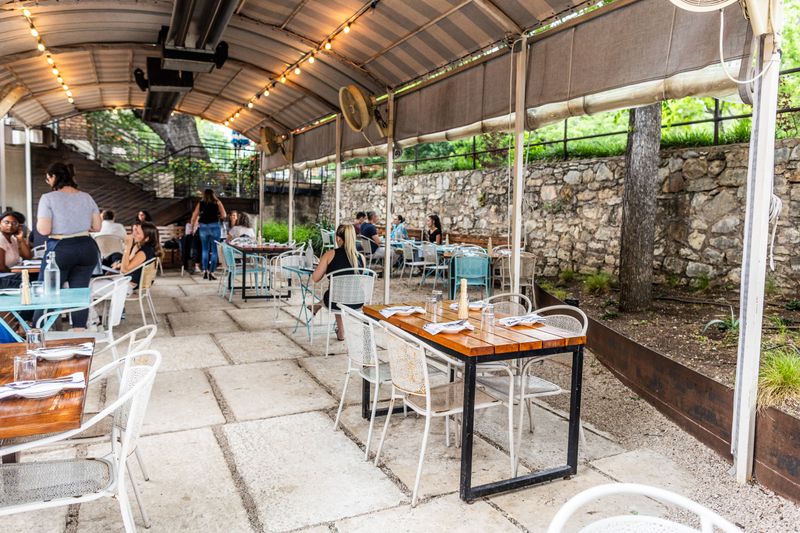 Bar Peached (Austin)