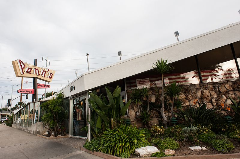 Pann's: Mid-Century Coffee Shop Frozen in Time