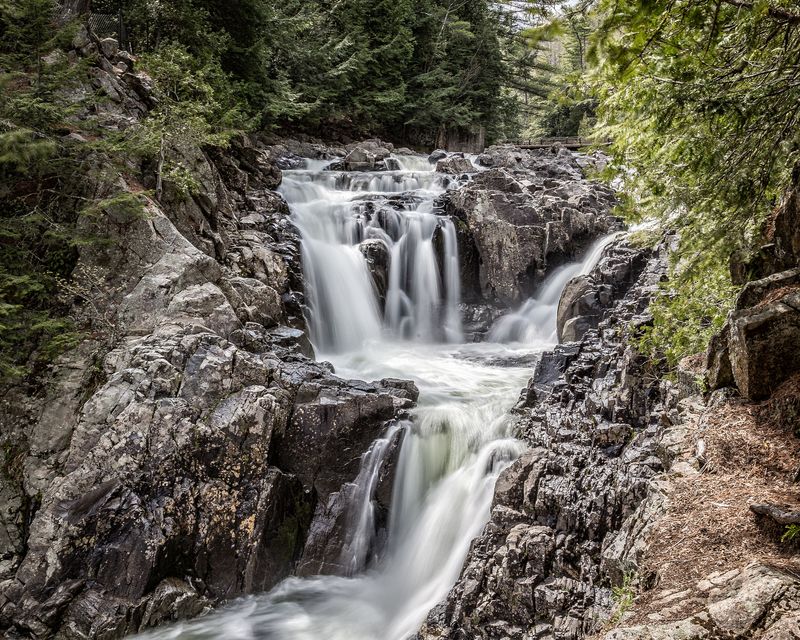 Split Rock Falls (Elizabethtown area)