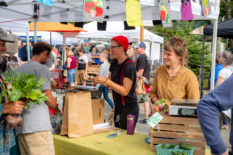 Manzanita Farmers Market: Friday Night Food Festival