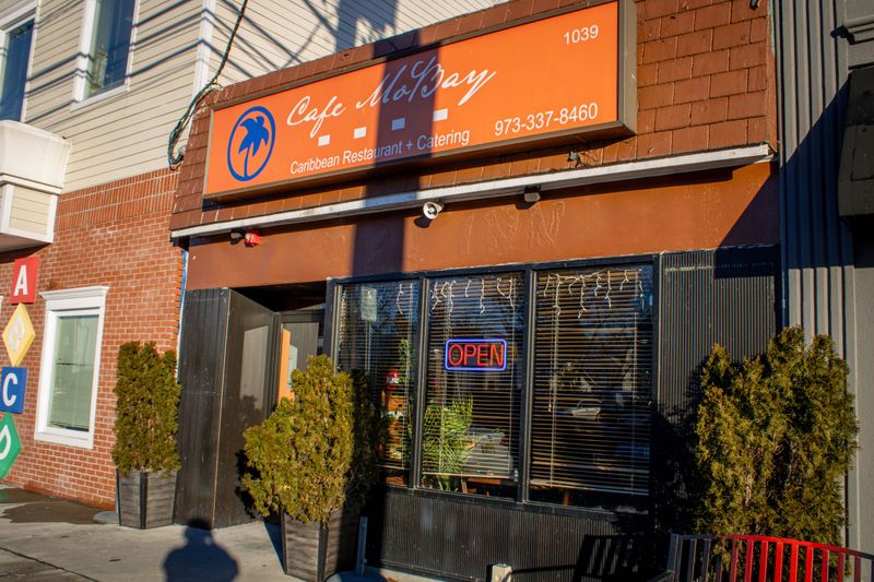 Cafe MoBay: Bloomfield's Jamaican Paradise