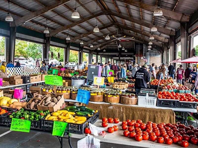 Holly Springs Farmers Market: Award-Winning Community Favorite
