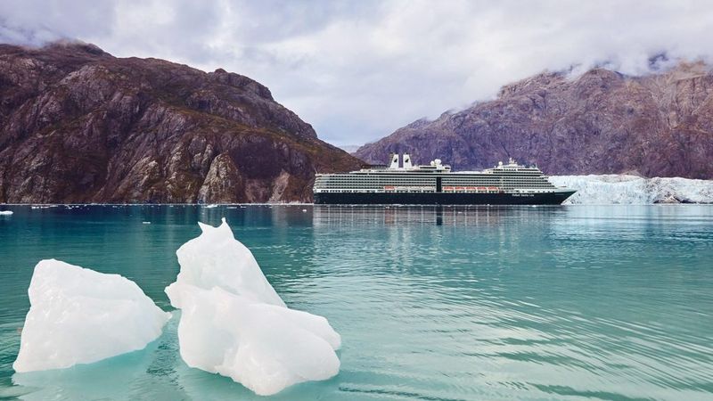 Eurodam - Holland America Line