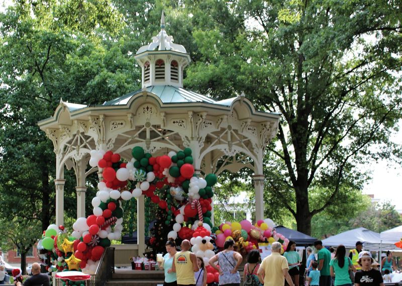 Art Affair on the Square: Medina's Historic Courthouse Becomes Gallery