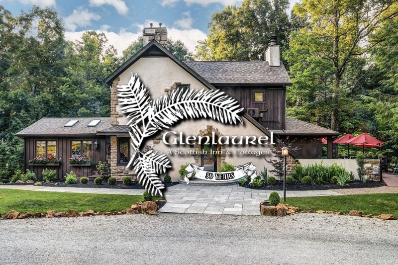 Glenlaurel Scottish Inn