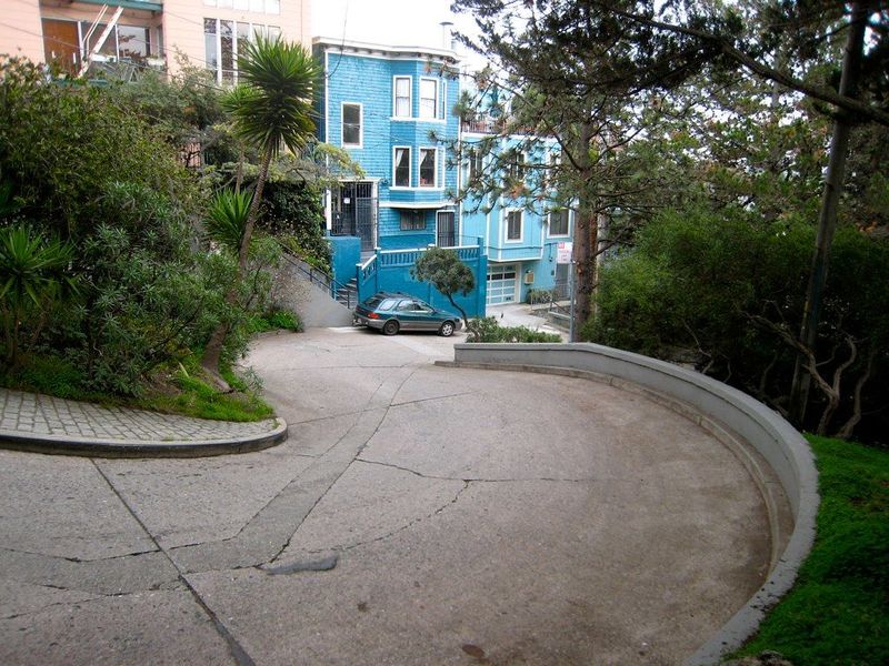 Vermont Street: A Crooked Rival to Lombard