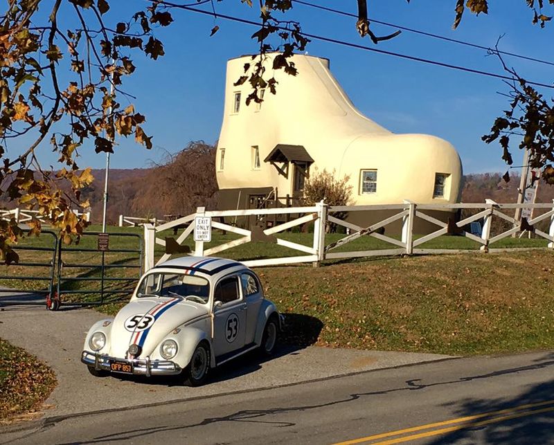 Tourist Attractions and Roadside Oddities