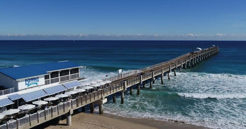 Midday Beach Break At Lake Worth