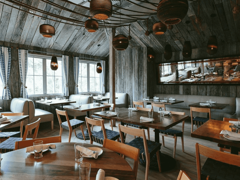 The Obstinate Daughter: Elegant Island Fare with Ocean Whispers