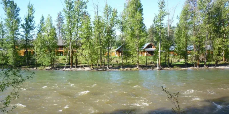 Methow River Lodge & Cabins