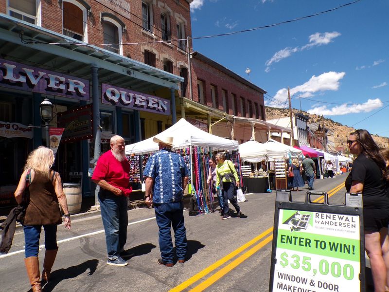 Art Walk On The Comstock