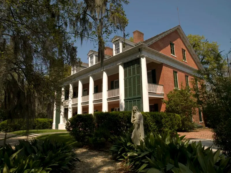 Shadows-on-the-Teche: The Weeks Family Never Left