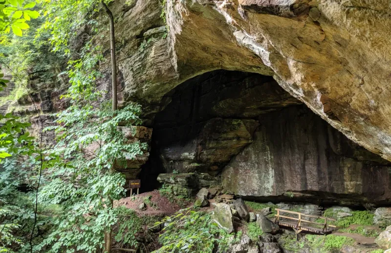 Carter Caves: Wild Underground Wilderness