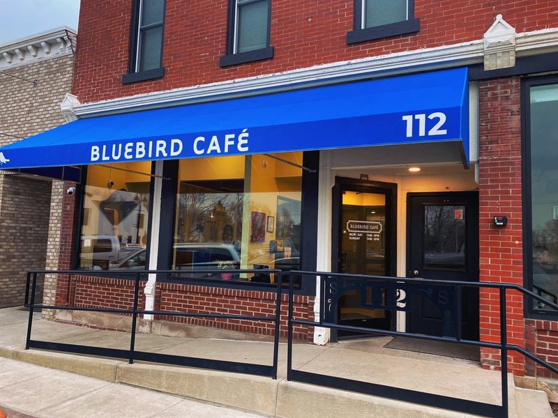 The Bluebird Diner – Where Tradition Meets Creativity