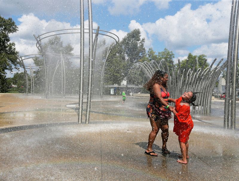 Wade in the Fountains at Bicentennial Park