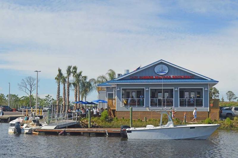 Safe Harbor Seafood Market & Restaurant, Mayport