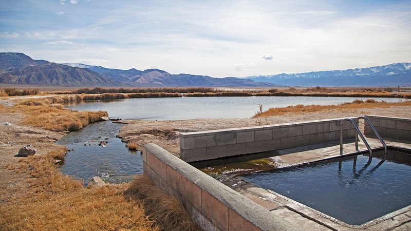 Fish Lake Valley Hot Springs: Panoramic Desert Soaking