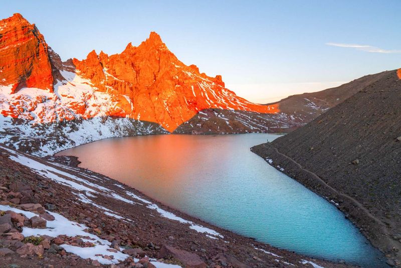 Broken Top Trail: Alpine Serenity Disrupted