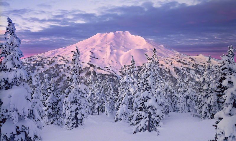 Central Oregon's High Desert: December's Winter Transition