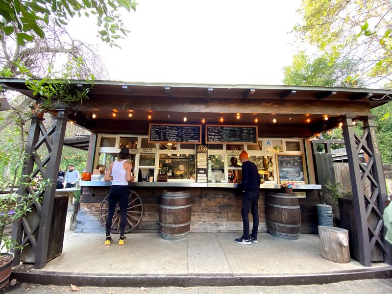 A Beloved Stop for Griffith Park Hikers