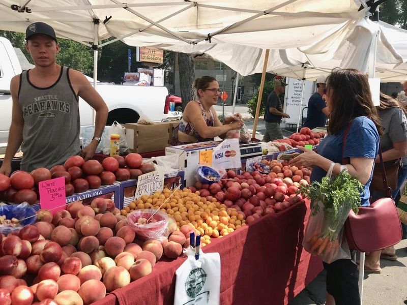 Carson Farmers Market