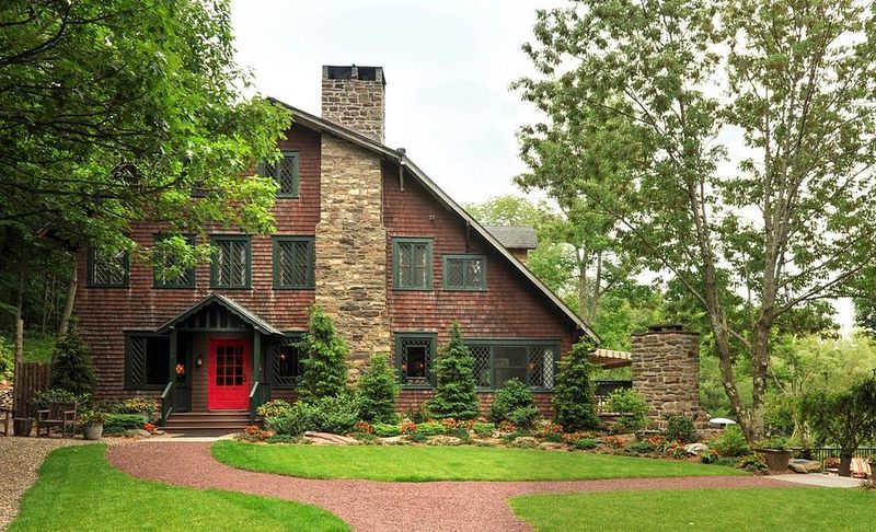 Deer Mountain Inn in Tannersville