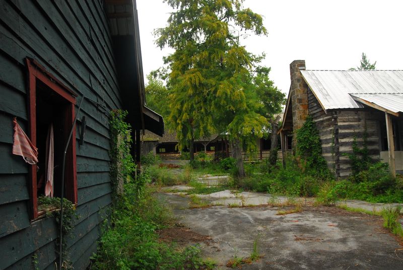 Dogpatch USA in Anderson: A Hillbilly-Themed Park That Faded Away
