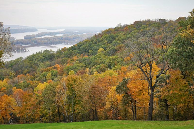 Why Muscatine Makes a Perfect Autumn Getaway