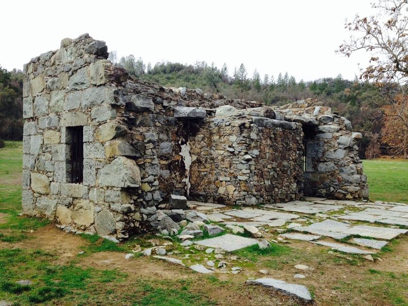 Coloma’s Neglected Corners