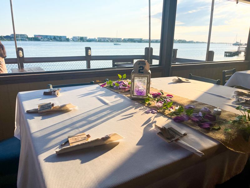 That Laid-Back Waterfront Setting