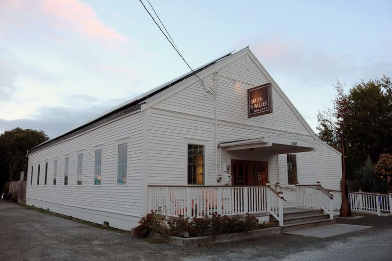 Smith & Vallee Gallery, Edison