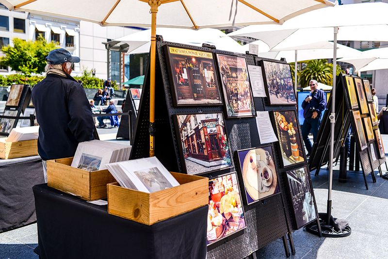 Downtown Naples New Year’s Art Fair
