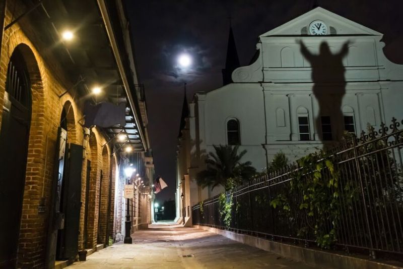 French Quarter Phantoms' Vampire Encounters