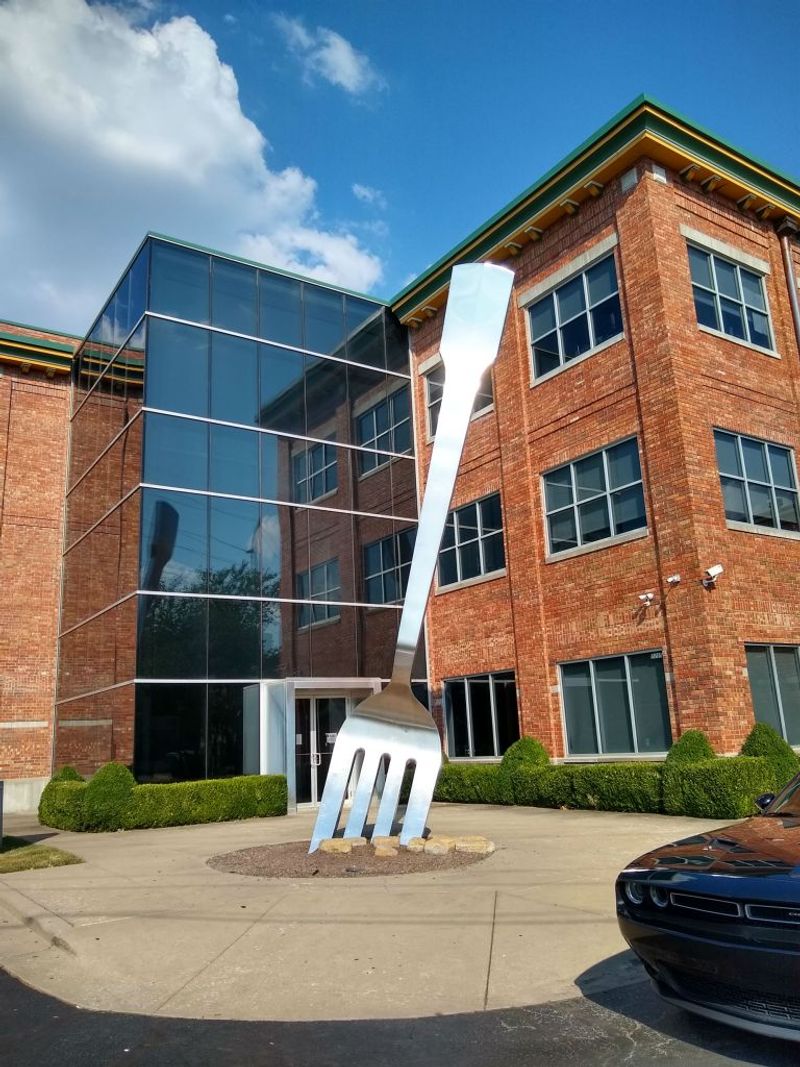 The World’s Largest Fork (Springfield)