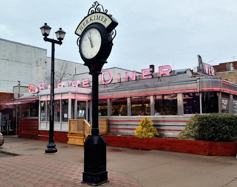 Crazy Otto's Empire Diner: Where History Meets Hearty Meals
