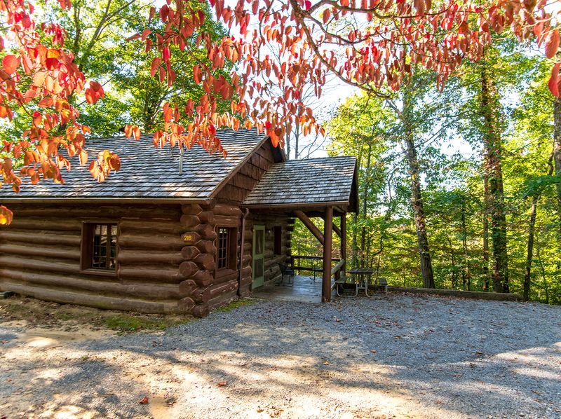 White Pines State Park Lodge And Cabins - Mount Morris, IL