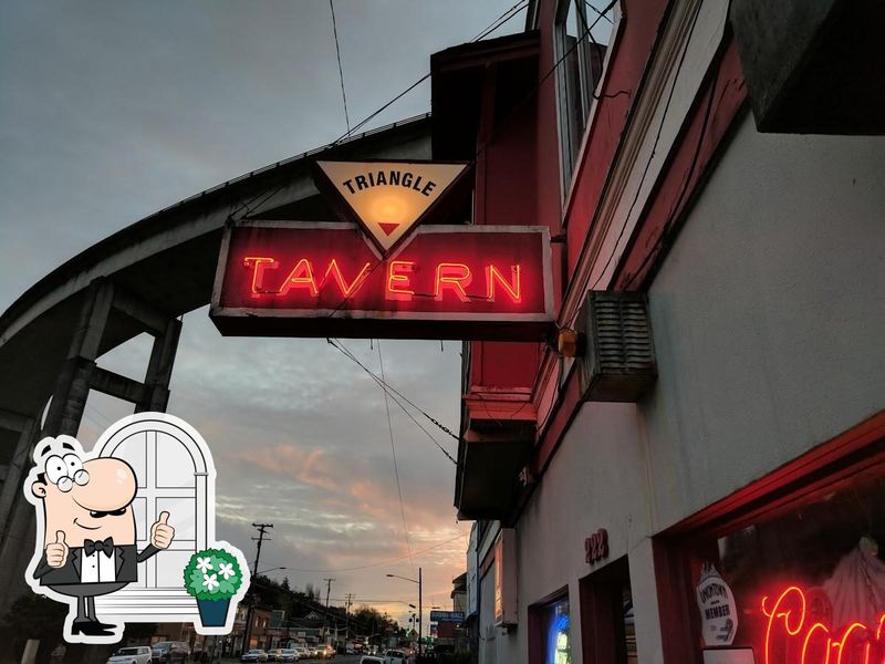 The Triangle Tavern (Astoria)