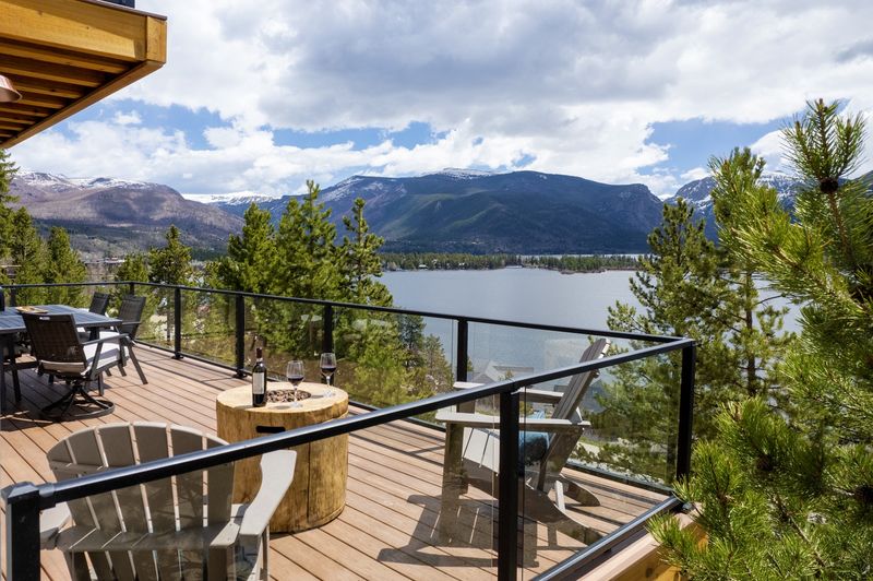 Lake Granby Panoramic Retreat