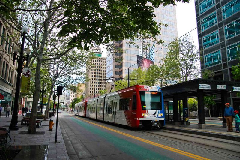 Free Downtown Fare Zone Connects Key Spots