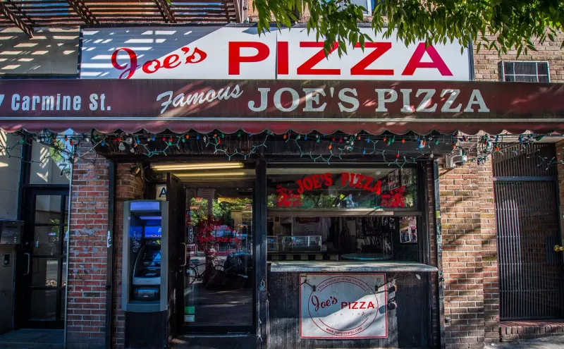 Joe's Pizza: The Greenwich Village Slice Icon