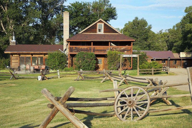 Vee Bar Guest Ranch in Laramie: Horseback Trails and Riverfront Relaxation