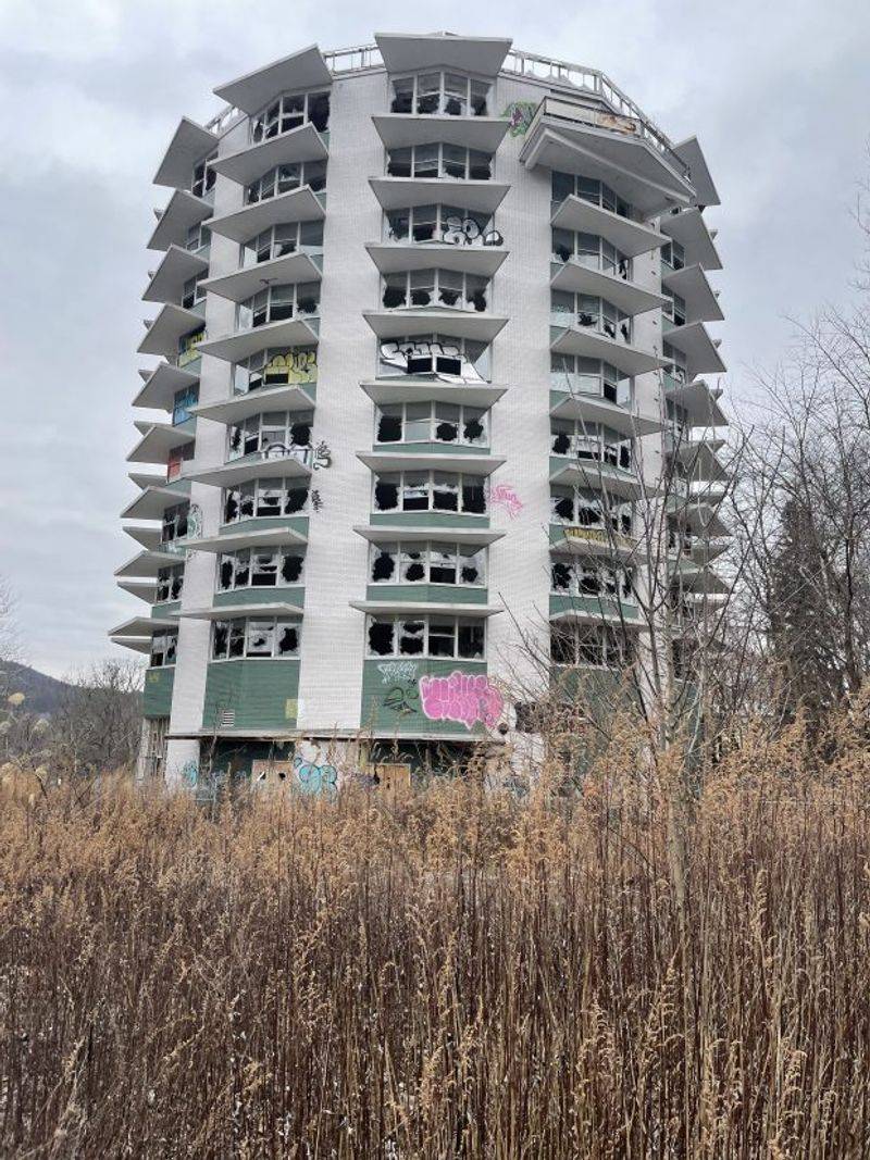 Nevele Grande Hotel: The Tower That Time Forgot