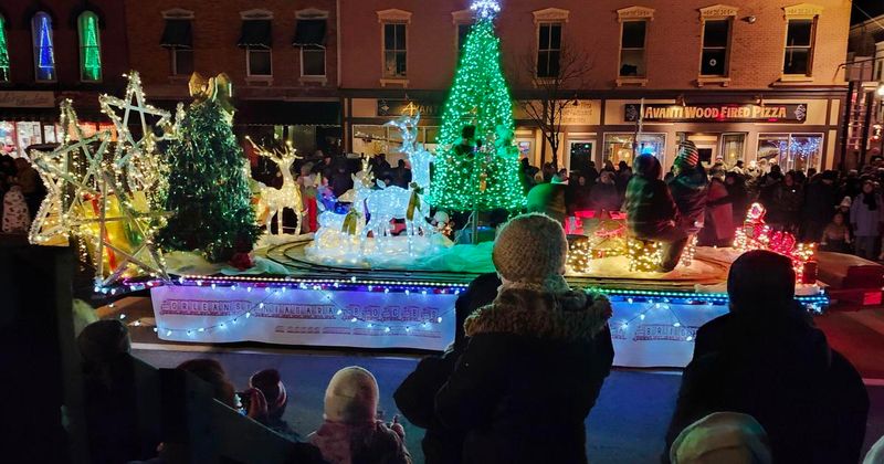 Medina's Parade of Lights