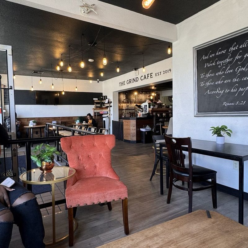 Welcoming Atmosphere Beyond the Plate
