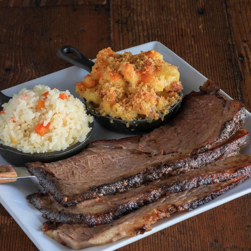 Smokehouse on Main: Santa Clarita's Family BBQ Haven