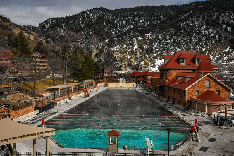 Hot Springs in Glenwood Springs: Relaxation Surrounded by Peaks