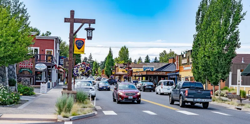 Sisters: Small Western Town Packed on Summer Weekends