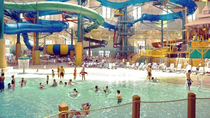 Great Wolf Lodge in Garden Grove: Indoor Waterpark for All Ages