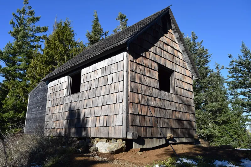 Pyramid Peak Lookout: Views Across Lake Crescent