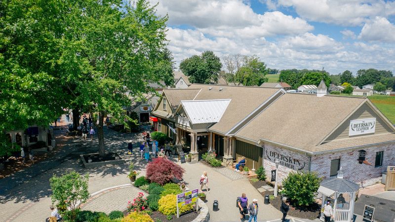 Kitchen Kettle Village: Handmade Claims in a Mass-Produced Reality